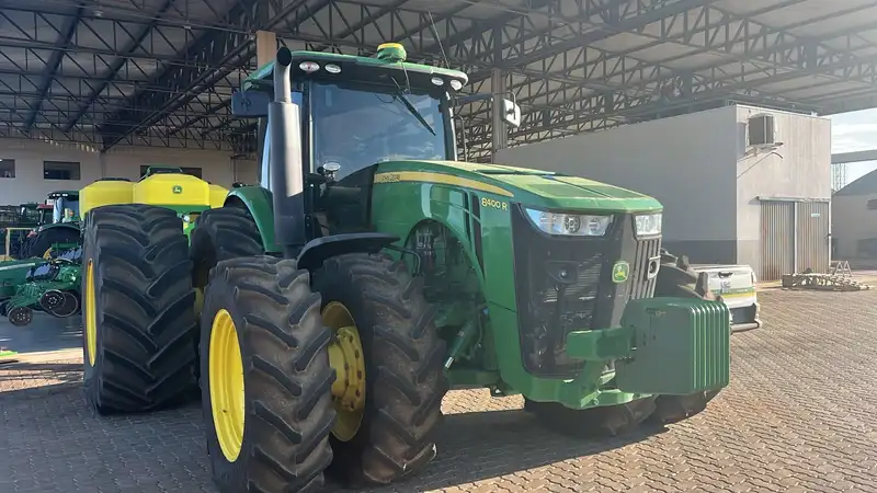 John Deere 8400R
