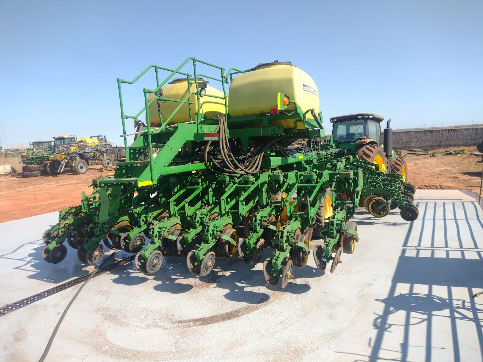John Deere DB74