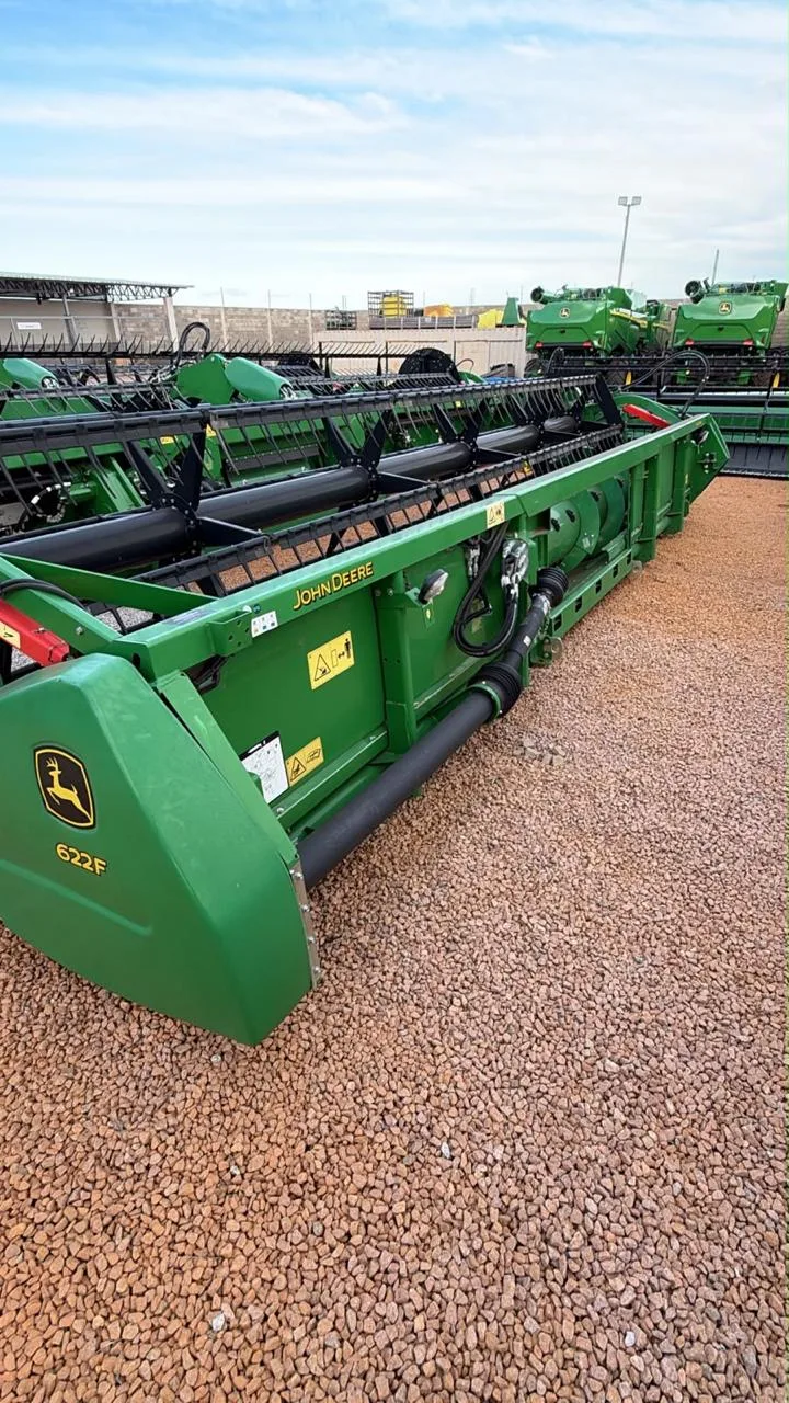 John Deere 622F