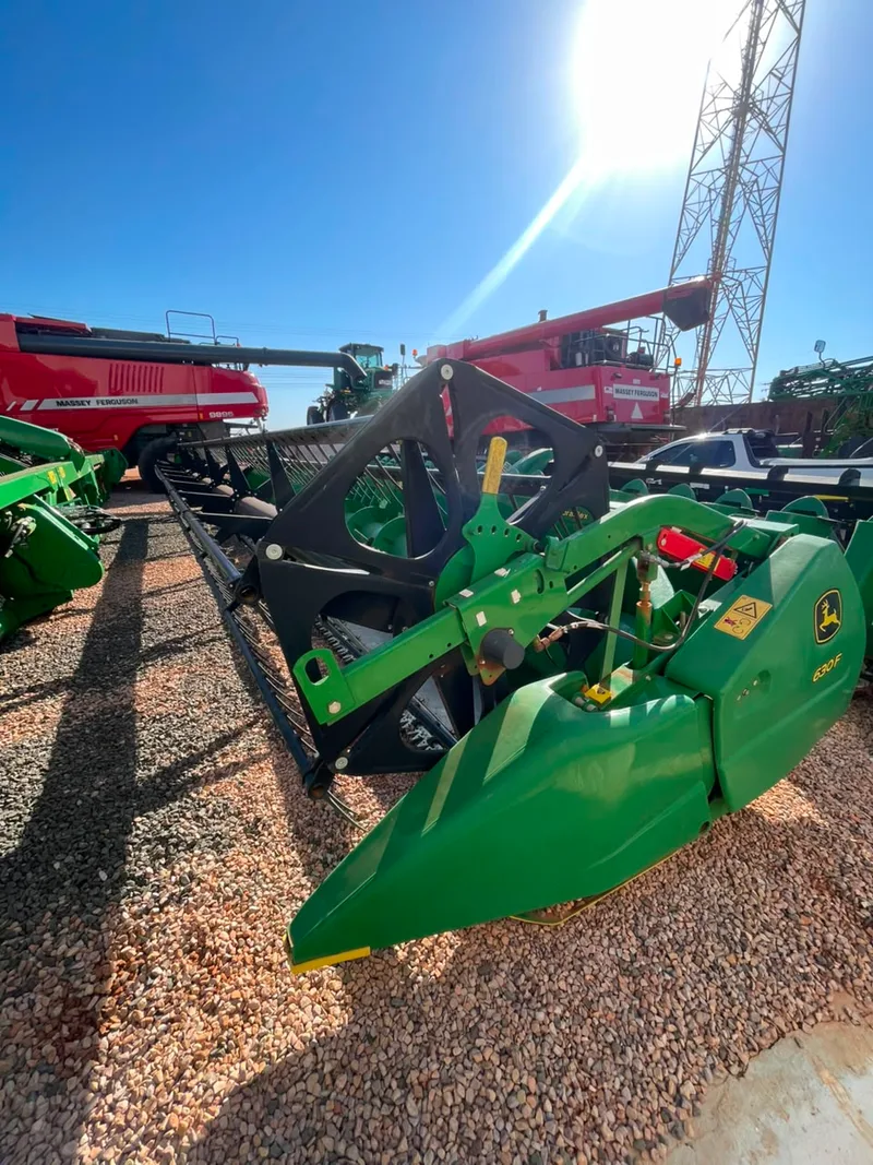 John Deere 630F