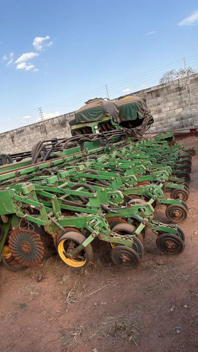 John Deere DB74