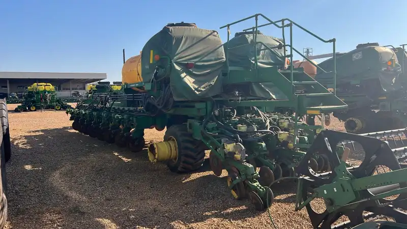 John Deere DB74