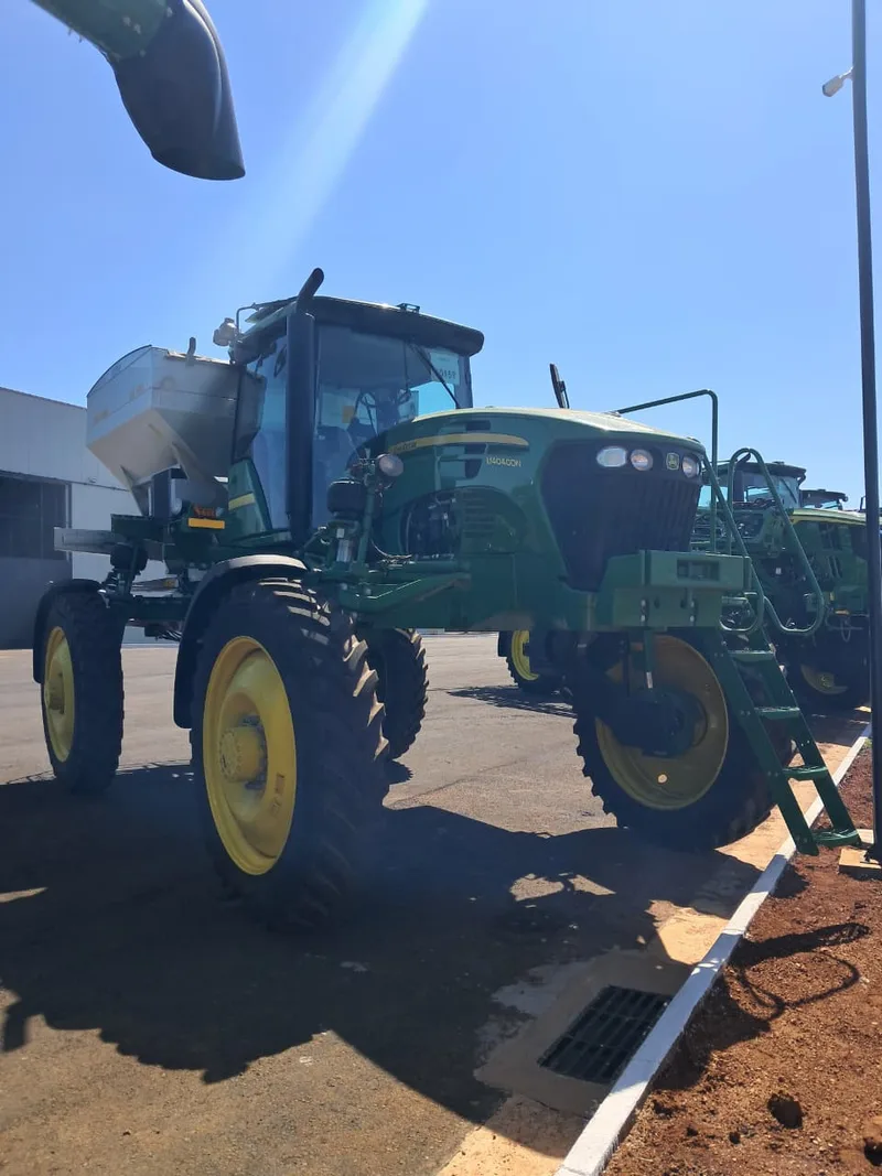 John Deere M4040DN