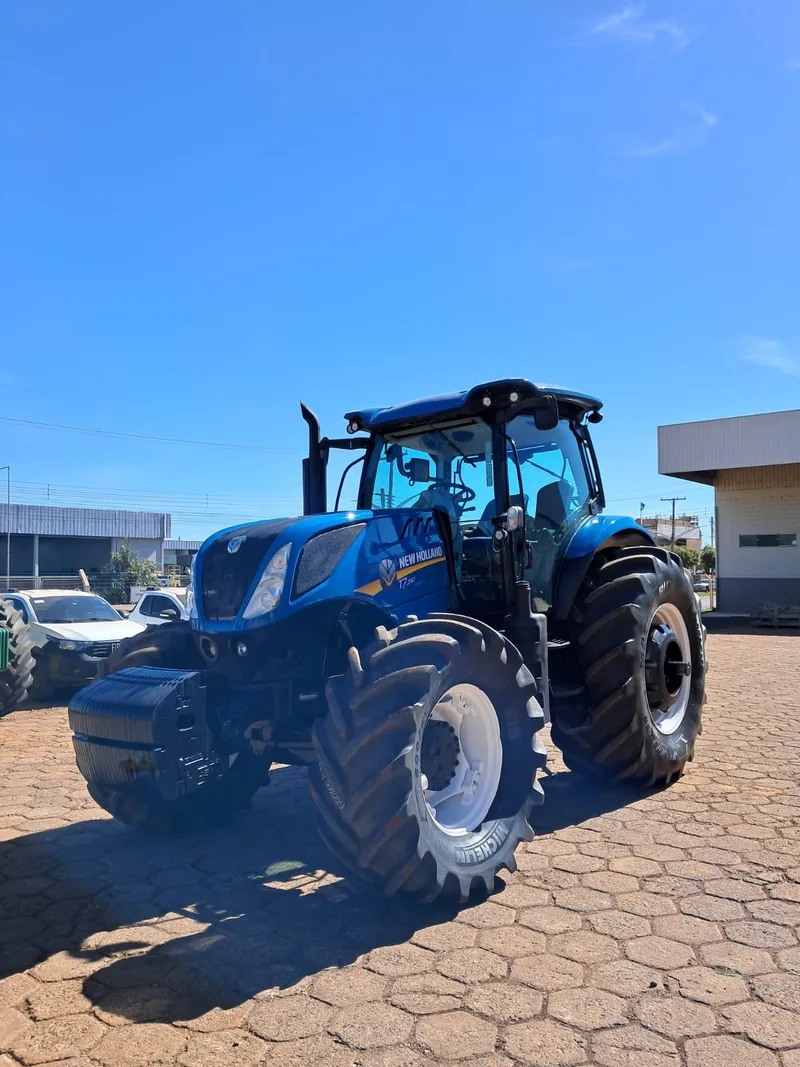 New Holland T7.240