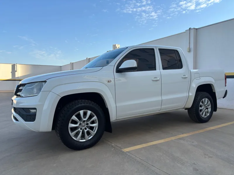 VOLKSWAGEN AMAROK COMFOR. CD 2.0 TDI 4X4 DIES. AUT.